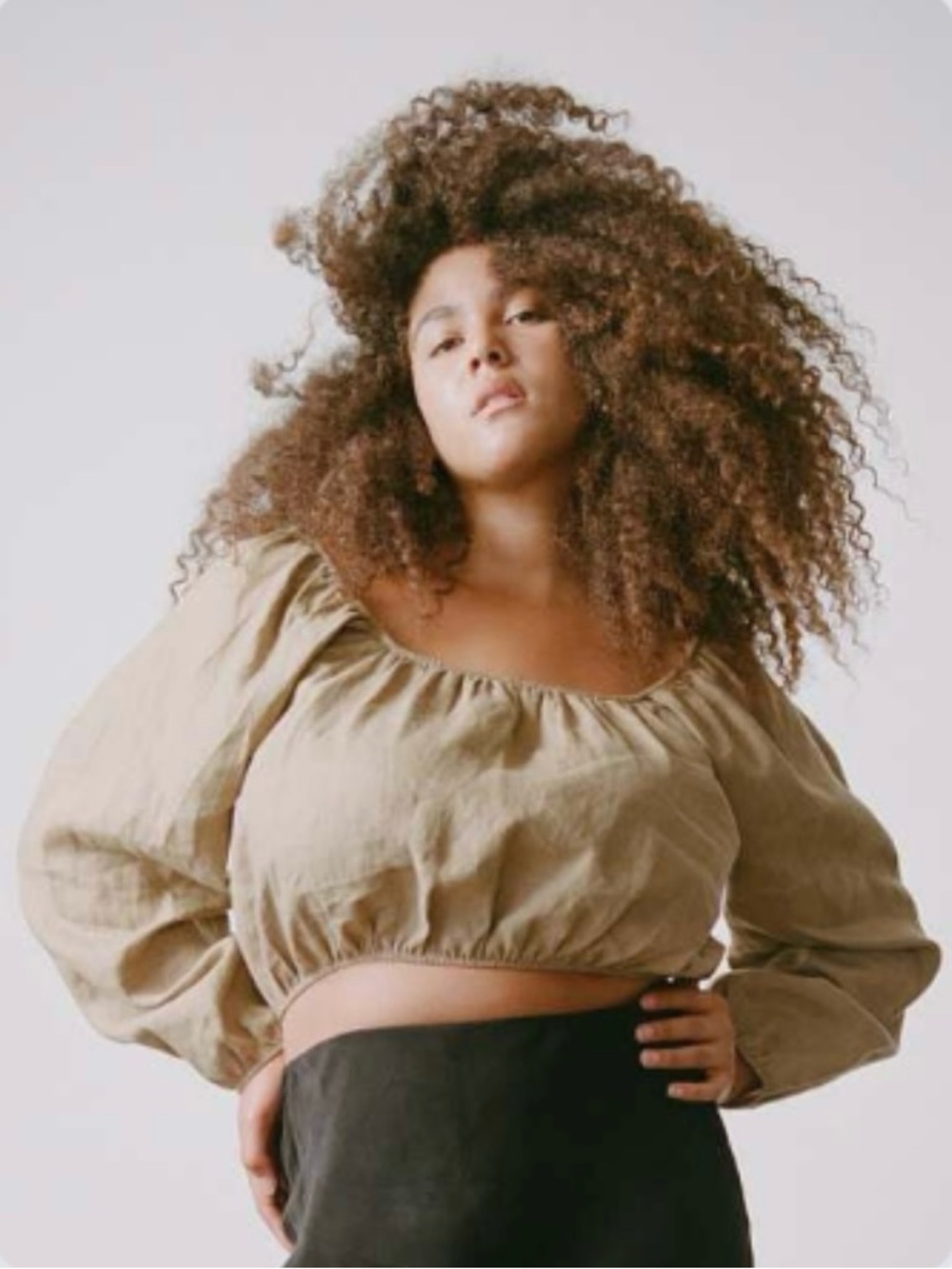 OZMA Size S - Alma Top, Linen, Grass